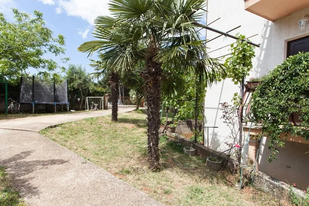 Get Away For 4 - Apartment 0*, Rovinj